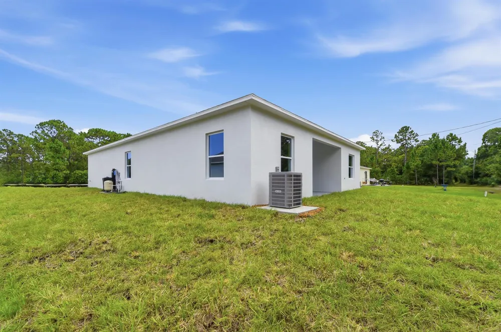 7825 96th Avenue Vero Beach, FL 32967