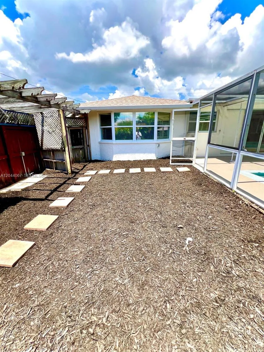 4708 Orange Grove BLVD North Fort Myers, FL 33903