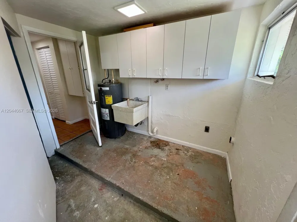 4708 Orange Grove BLVD North Fort Myers, FL 33903