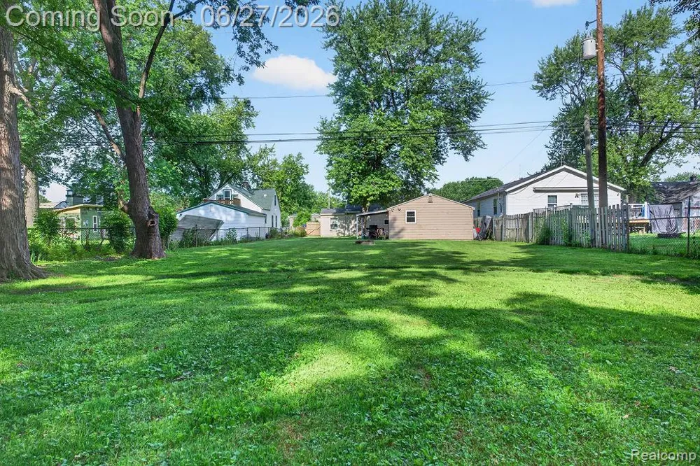 7715 Beech Daly Road Taylor City, MI 48180