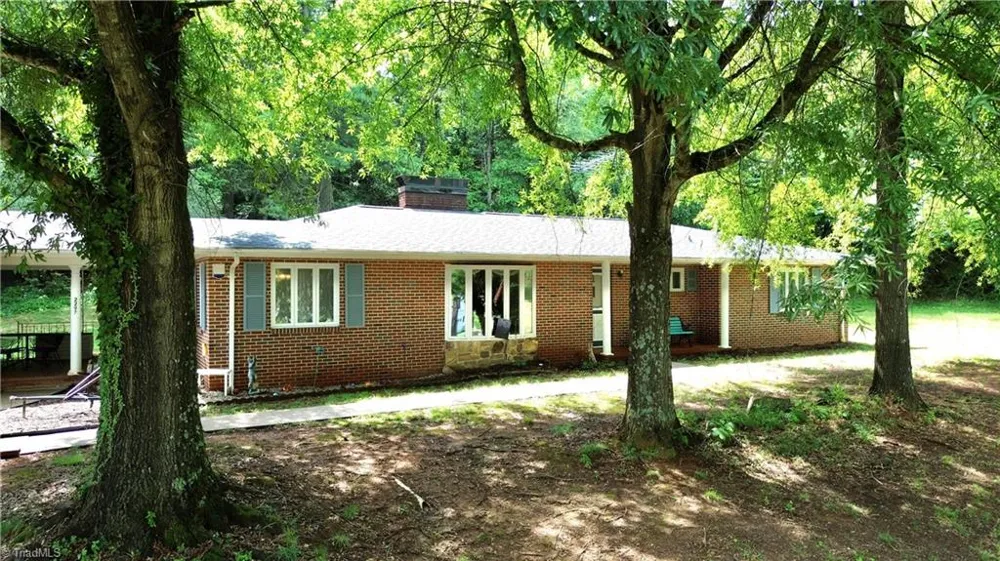 2297 * Austin Traphill Road Elkin, NC 28621