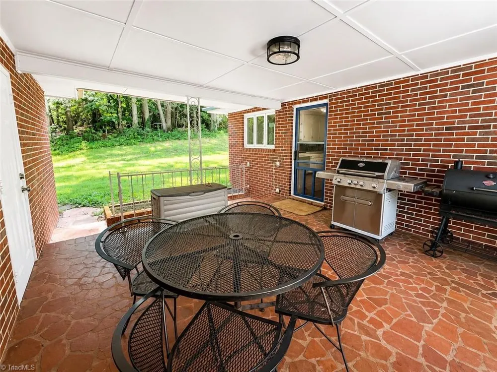 2297 * Austin Traphill Road Elkin, NC 28621