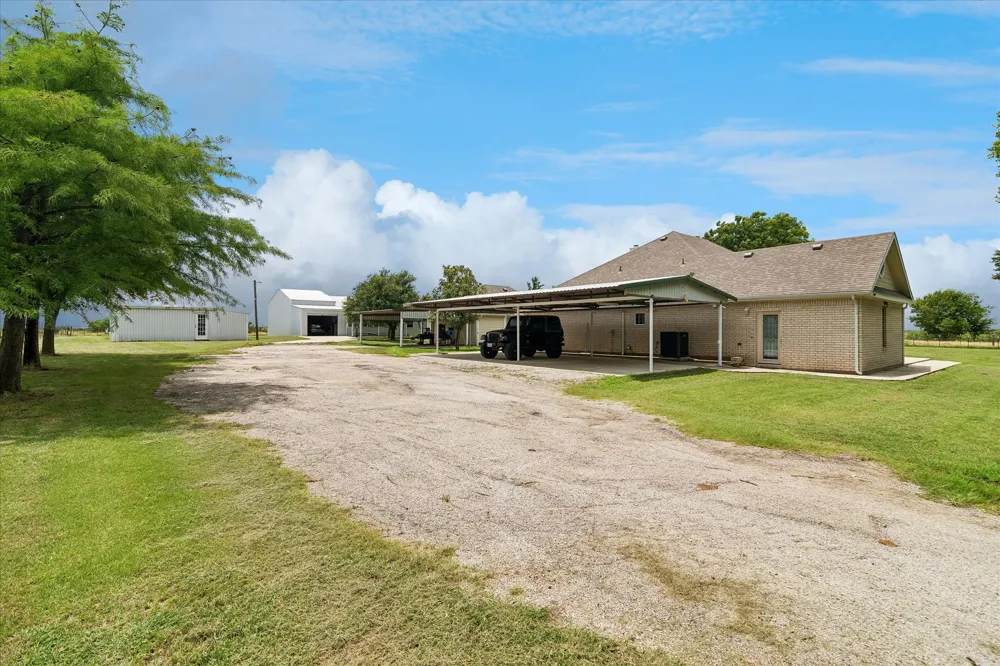 3007 McReynolds Road Sanger, TX 76266