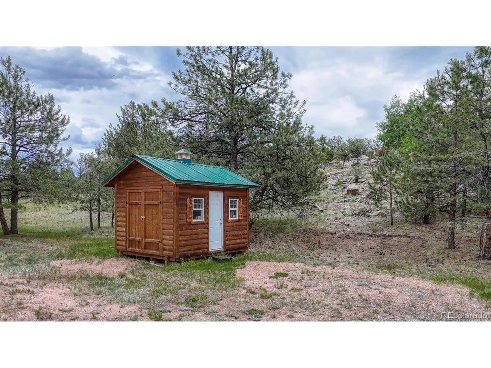 330 Arrowhead Dr Drive Florissant, CO 80816