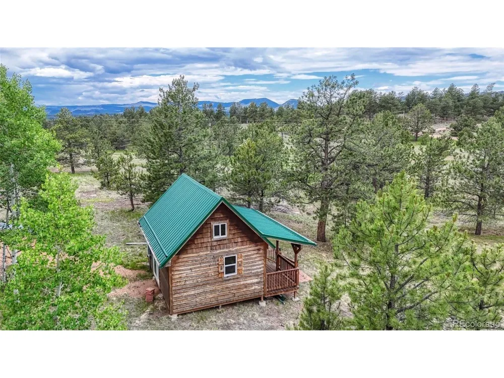 330 Arrowhead Dr Drive Florissant, CO 80816