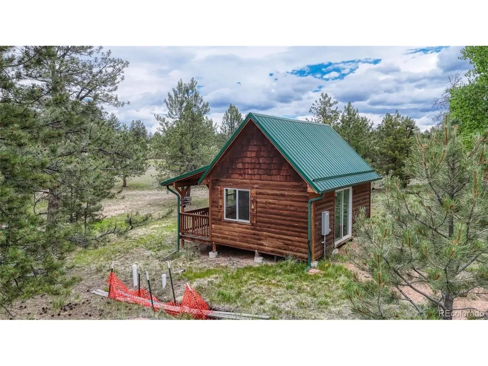 330 Arrowhead Dr Drive Florissant, CO 80816