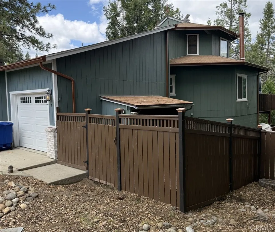 33952 Tocaloma Auberry, CA 93602