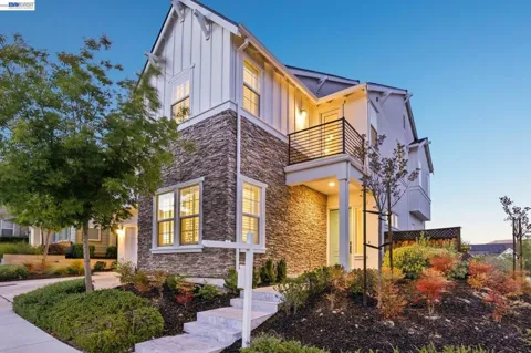 4203 Oak Knoll Dr