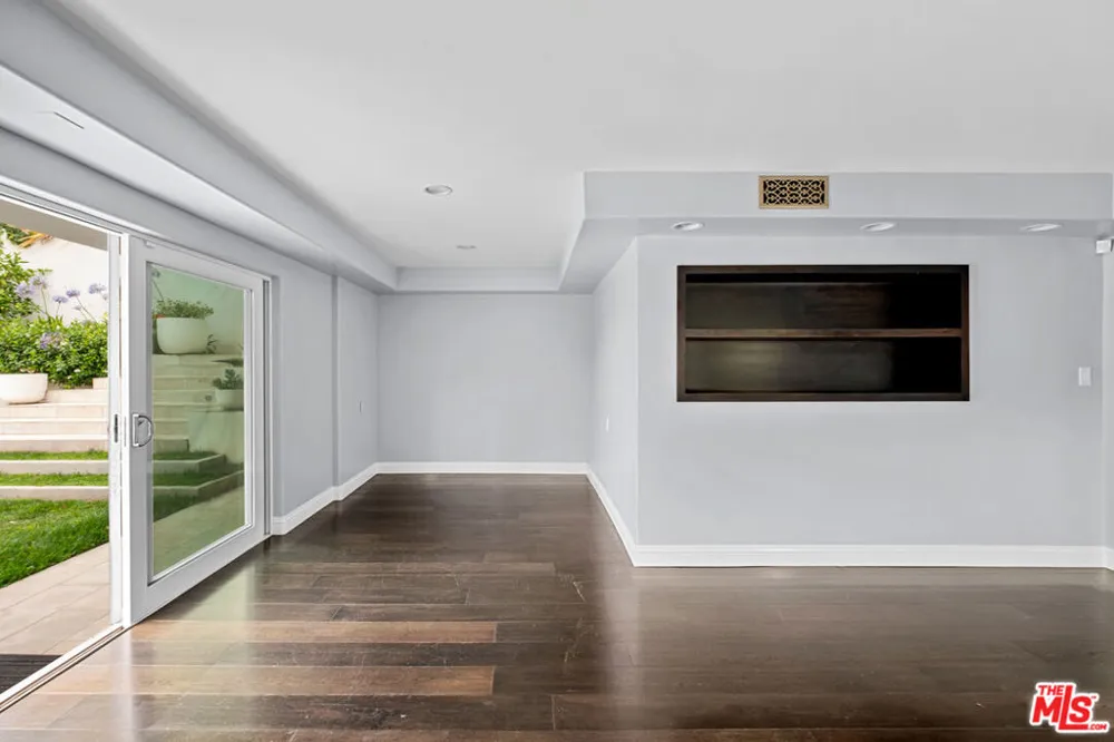1759 Beverly Drive Beverly Hills, CA 90210