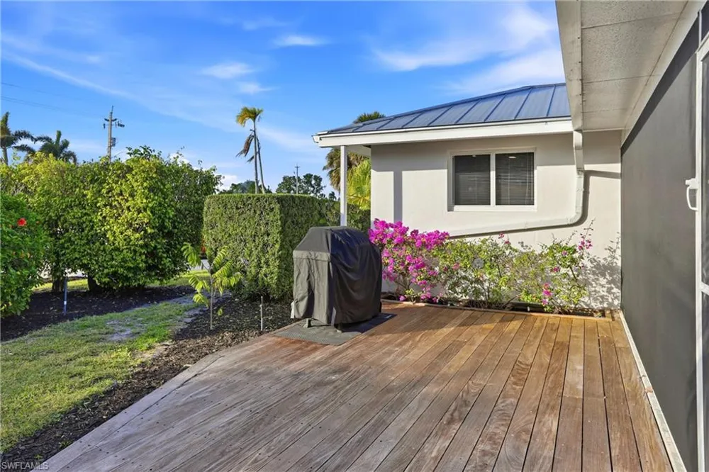 339 Landmark Street Marco Island, FL 34145