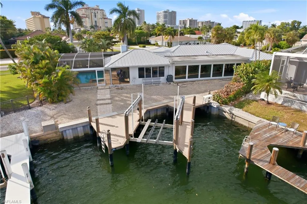 339 Landmark Street Marco Island, FL 34145