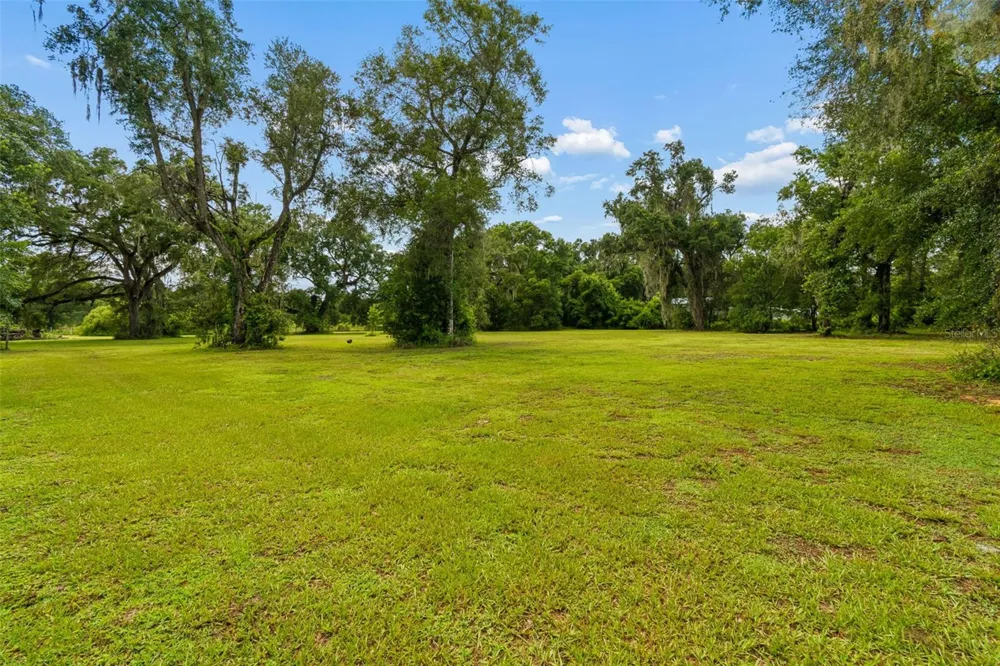 11094 SW 51ST DRIVE Webster, FL 33597