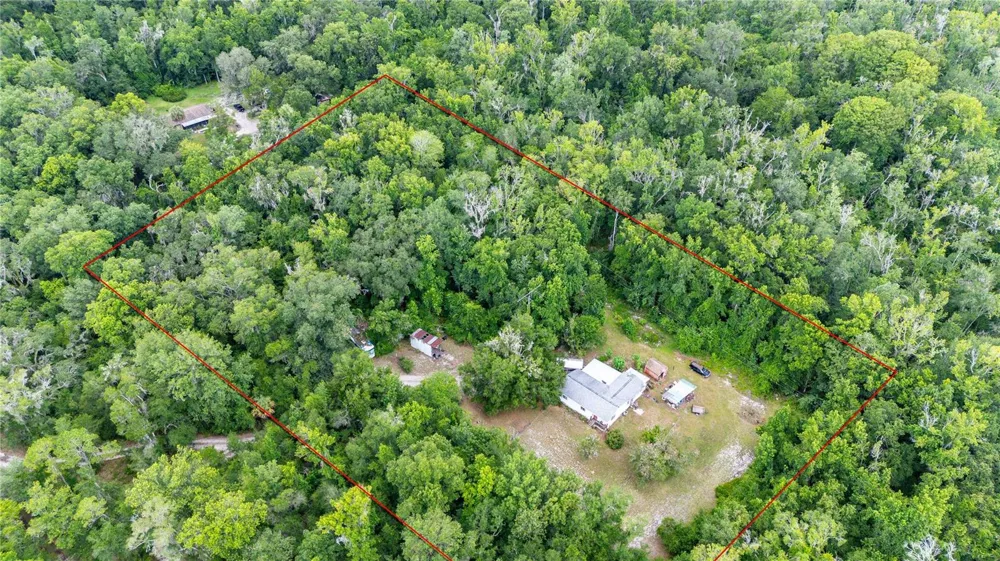 14702 CR 719 Webster, FL 33597