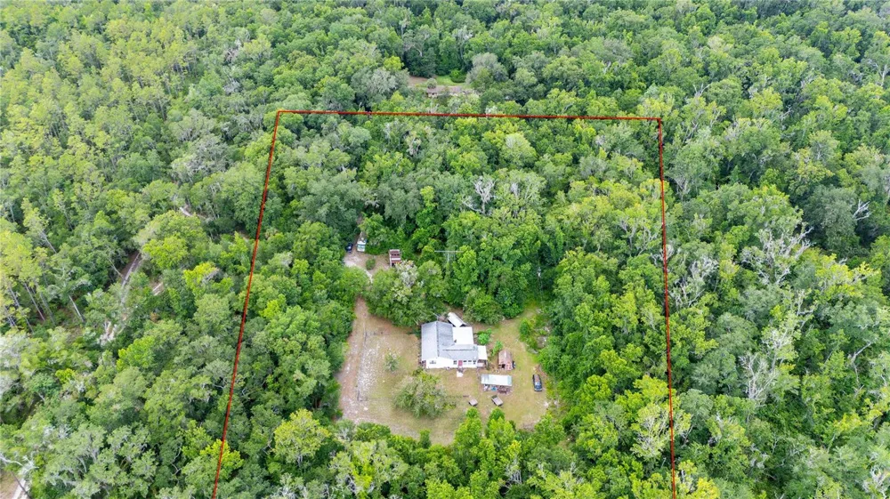 14702 CR 719 Webster, FL 33597