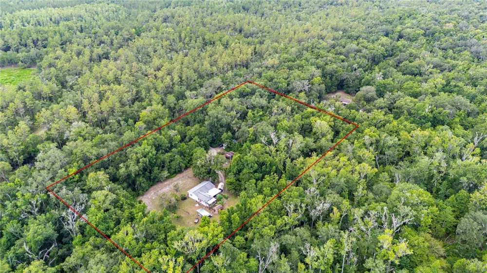 14702 CR 719 Webster, FL 33597