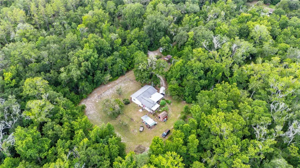 14702 CR 719 Webster, FL 33597