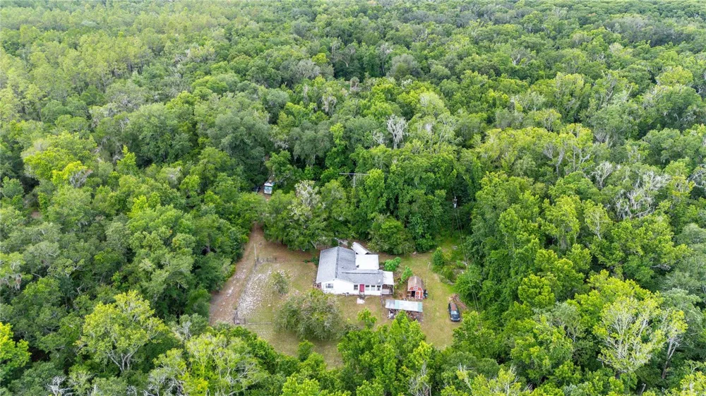 14702 CR 719 Webster, FL 33597