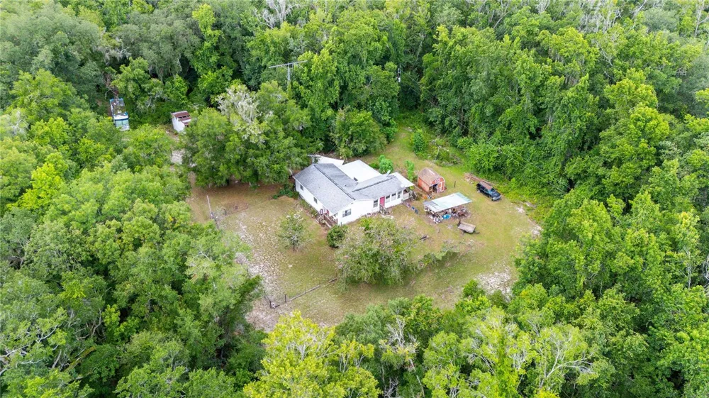 14702 CR 719 Webster, FL 33597