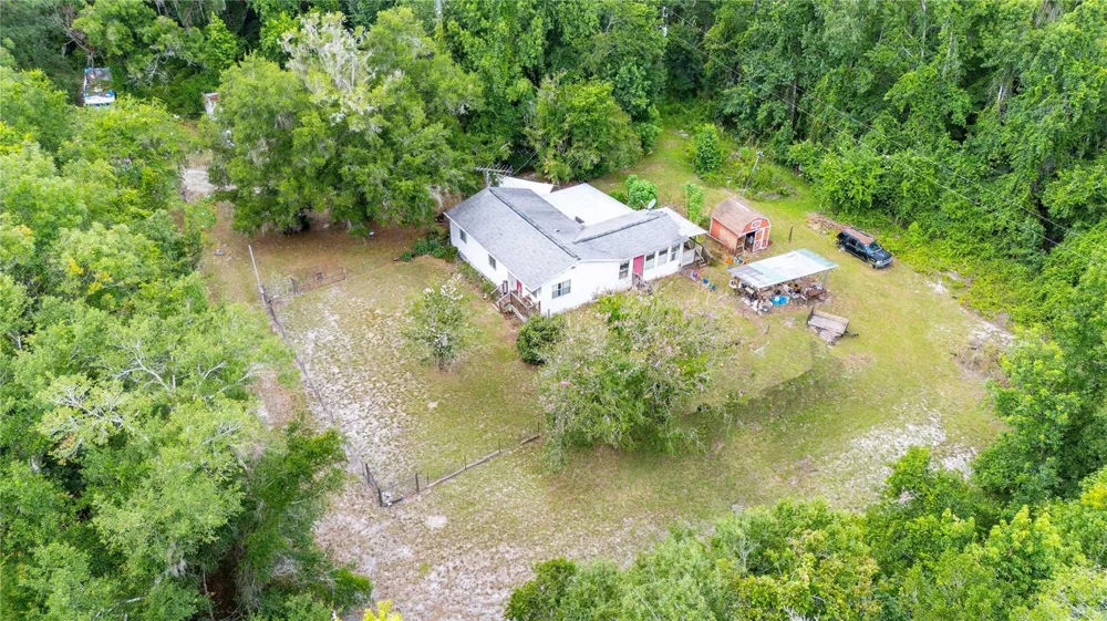 14702 CR 719 Webster, FL 33597