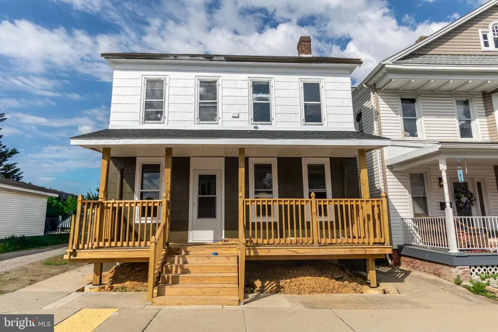 229 2ND AVENUE Hanover, PA 17331