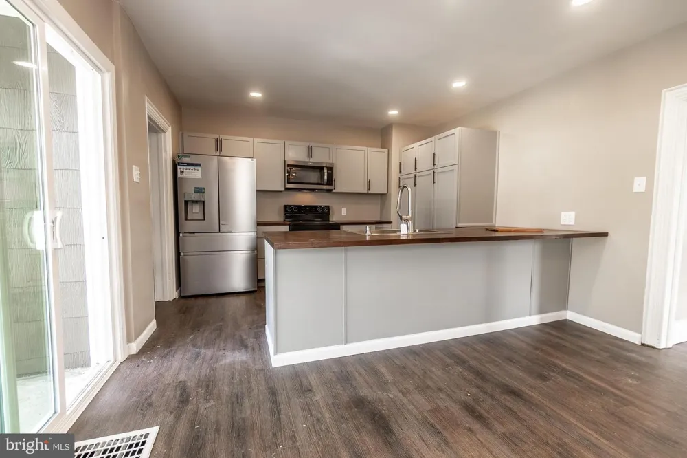 229 2ND AVENUE Hanover, PA 17331