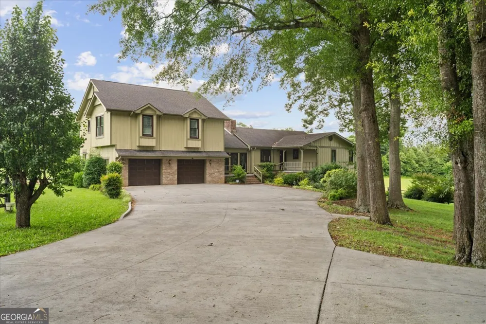 295 Craigtown RD NE Calhoun, GA 30701