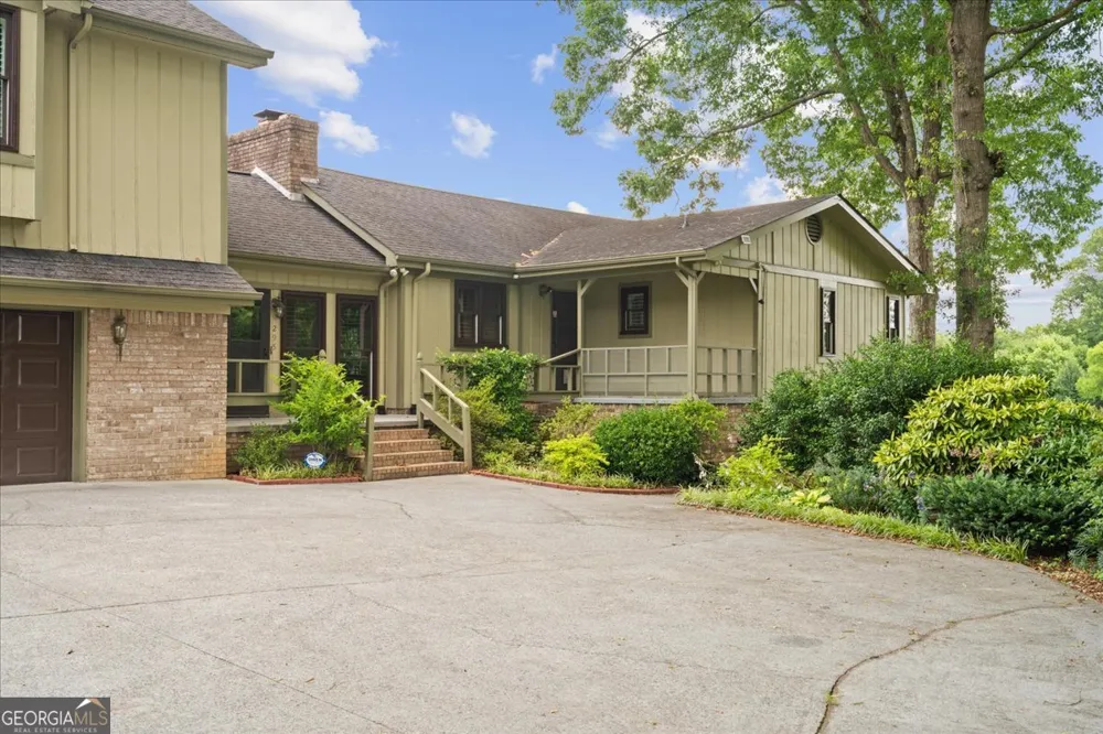 295 Craigtown RD NE Calhoun, GA 30701