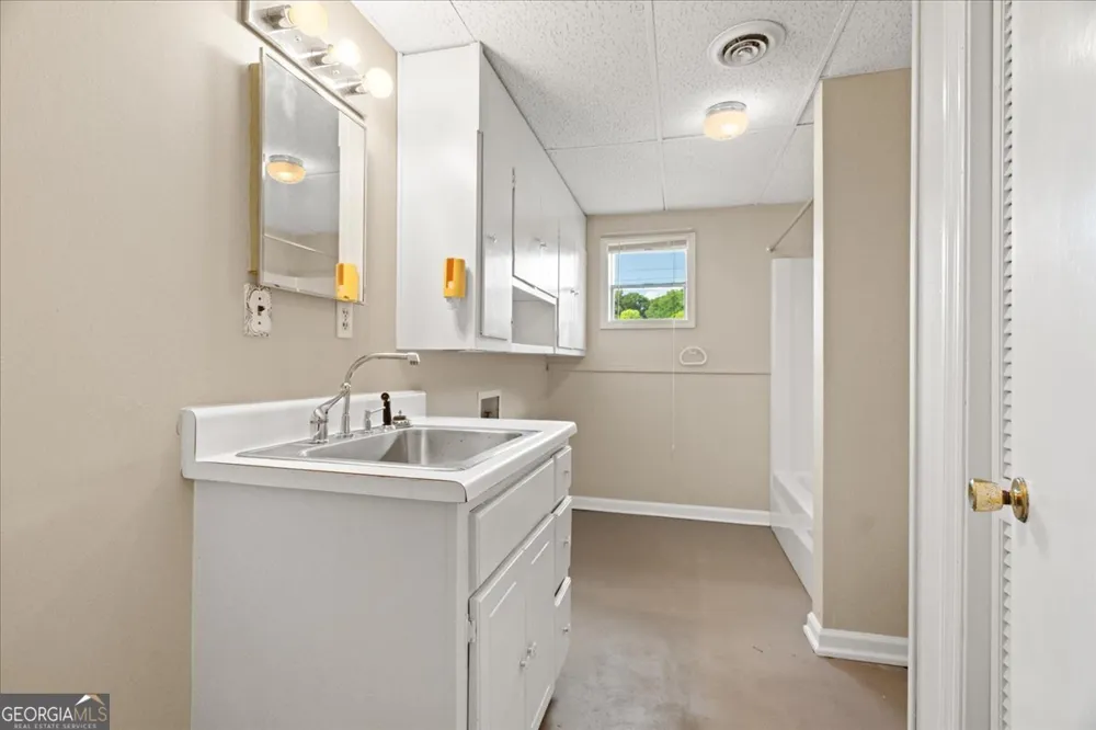 295 Craigtown RD NE Calhoun, GA 30701