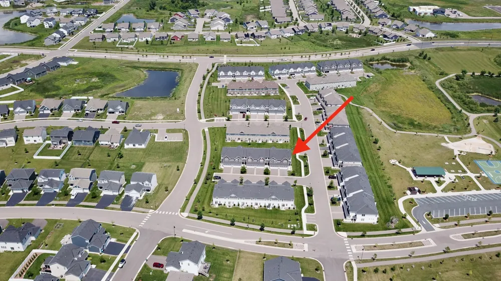 1501 Dogwood Lane Carver, MN 55315