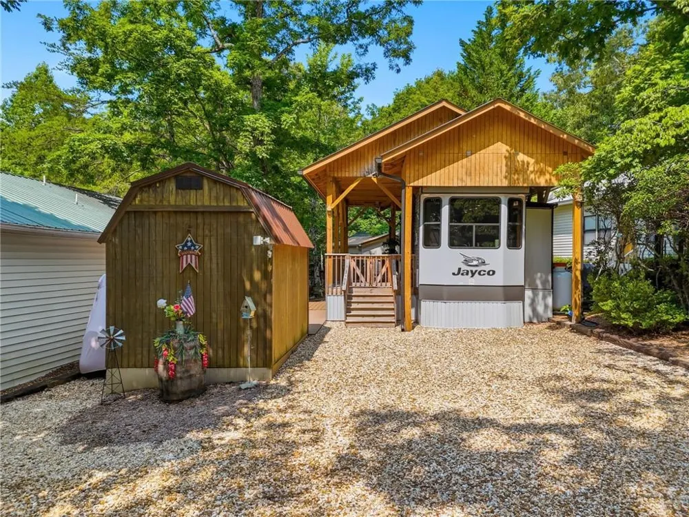 104 Cindy Parkway Cleveland, GA 30528
