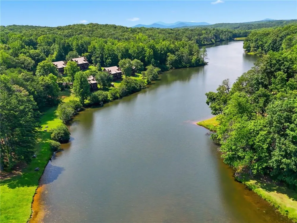 104 Cindy Parkway Cleveland, GA 30528