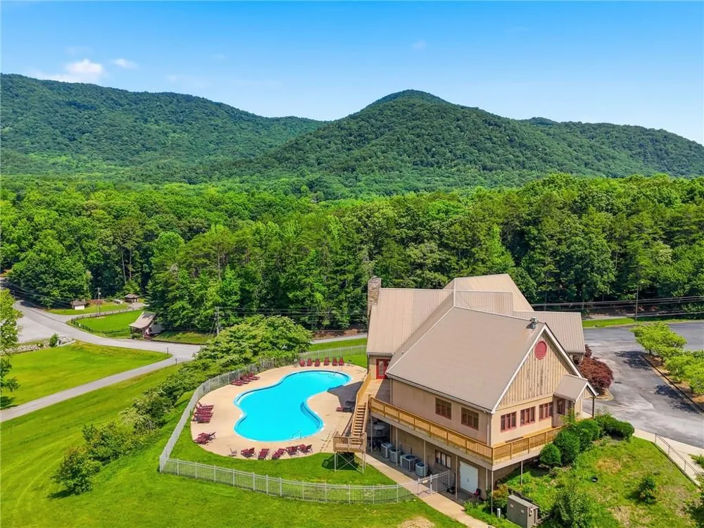104 Cindy Parkway Cleveland, GA 30528