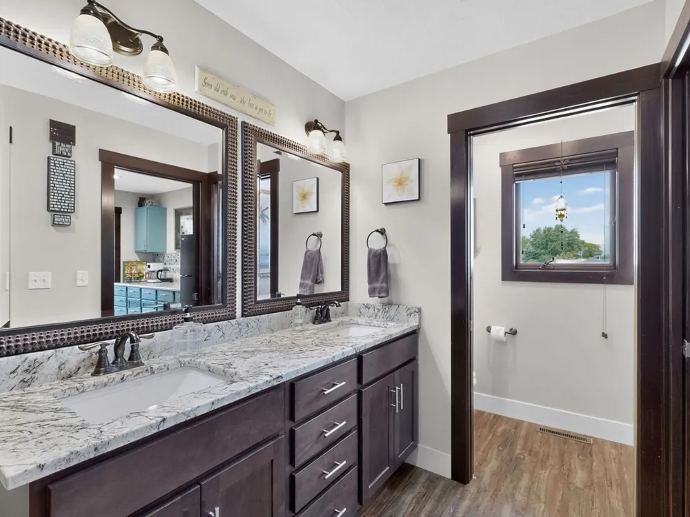 519 Lakeshore Drive Lake City, MN 55041