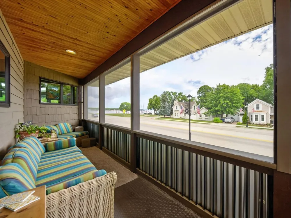519 Lakeshore Drive Lake City, MN 55041