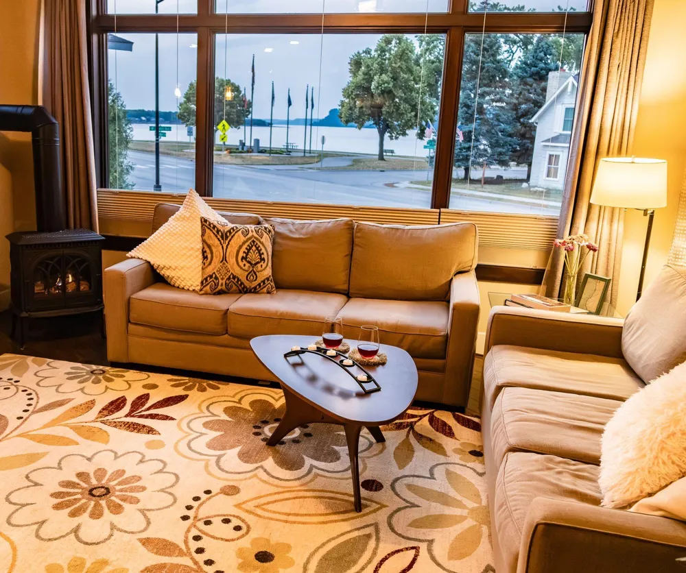 519 Lakeshore Drive Lake City, MN 55041