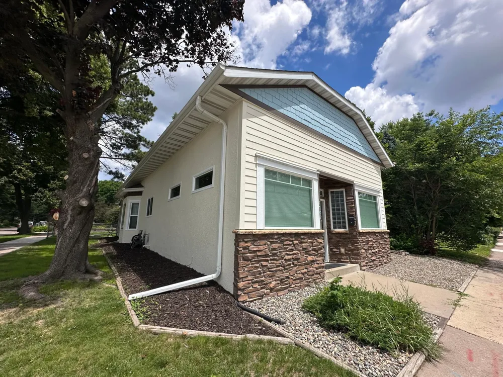 1701 Lowry Avenue NE Minneapolis, MN 55418