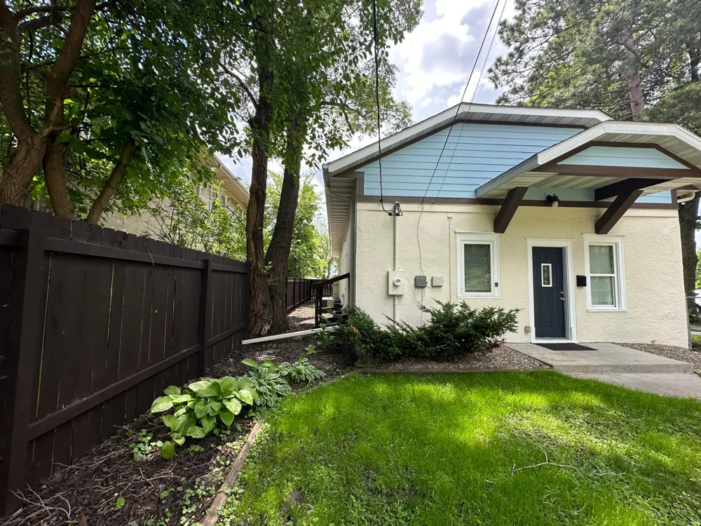 1701 Lowry Avenue NE Minneapolis, MN 55418
