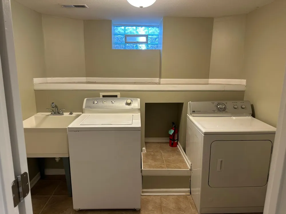 1701 Lowry Avenue NE Minneapolis, MN 55418