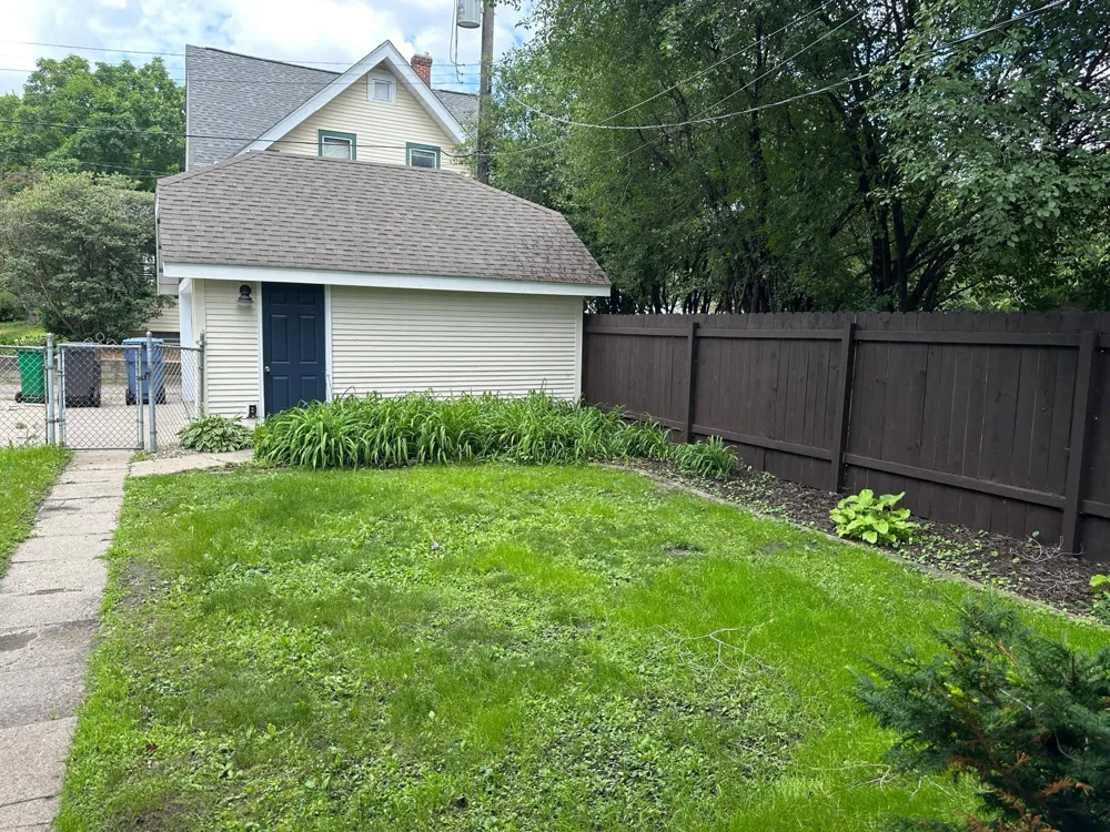 1701 Lowry Avenue NE Minneapolis, MN 55418