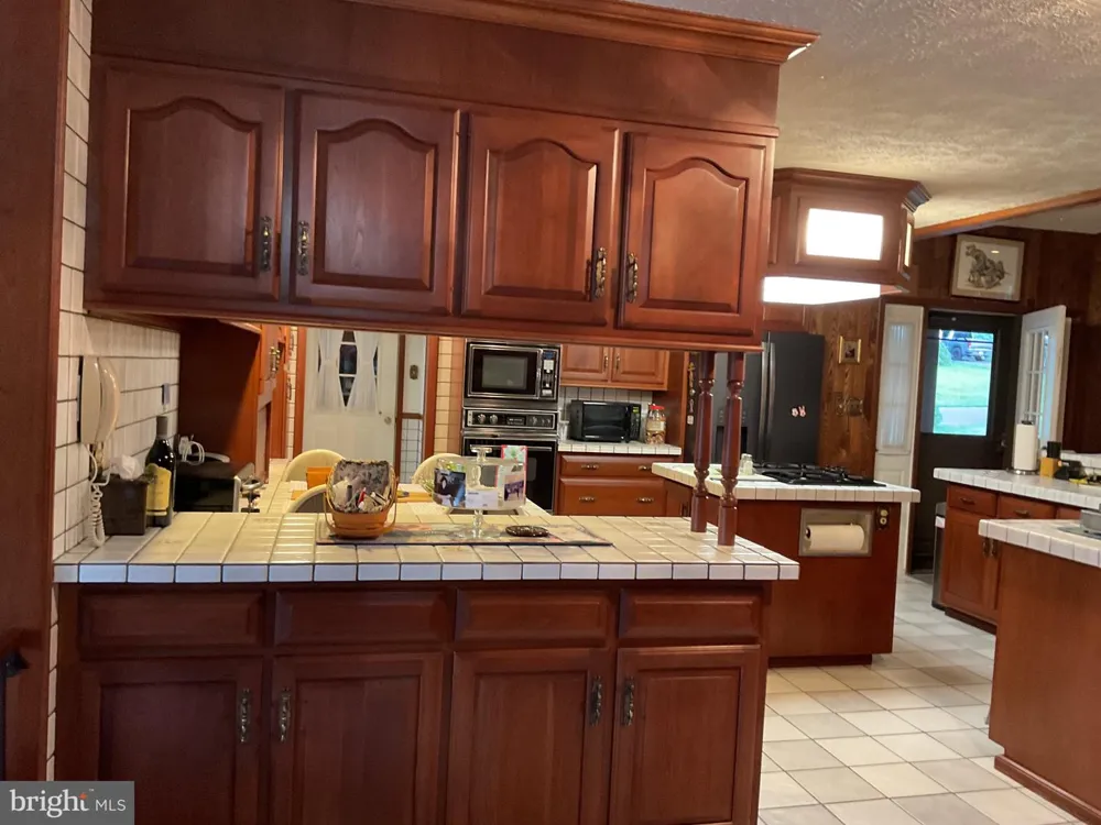 320 S THIRD STREET Frackville, PA 17931
