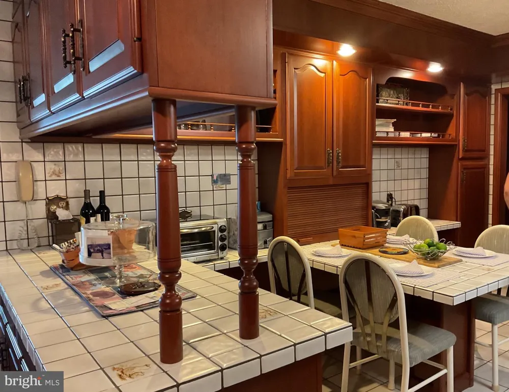 320 S THIRD STREET Frackville, PA 17931