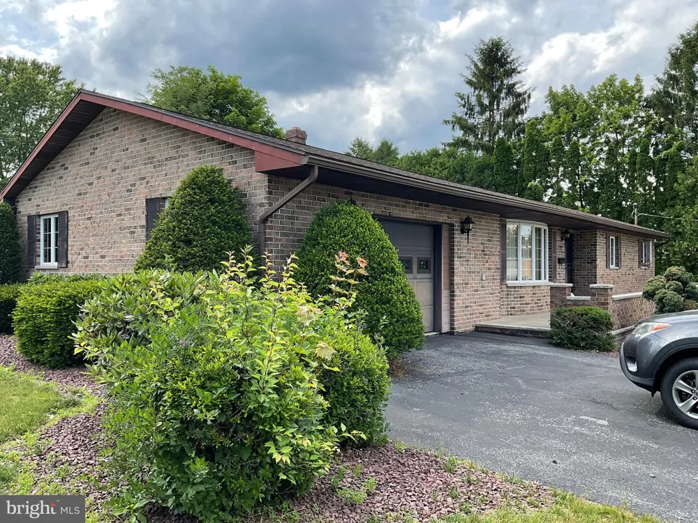 320 S THIRD STREET Frackville, PA 17931