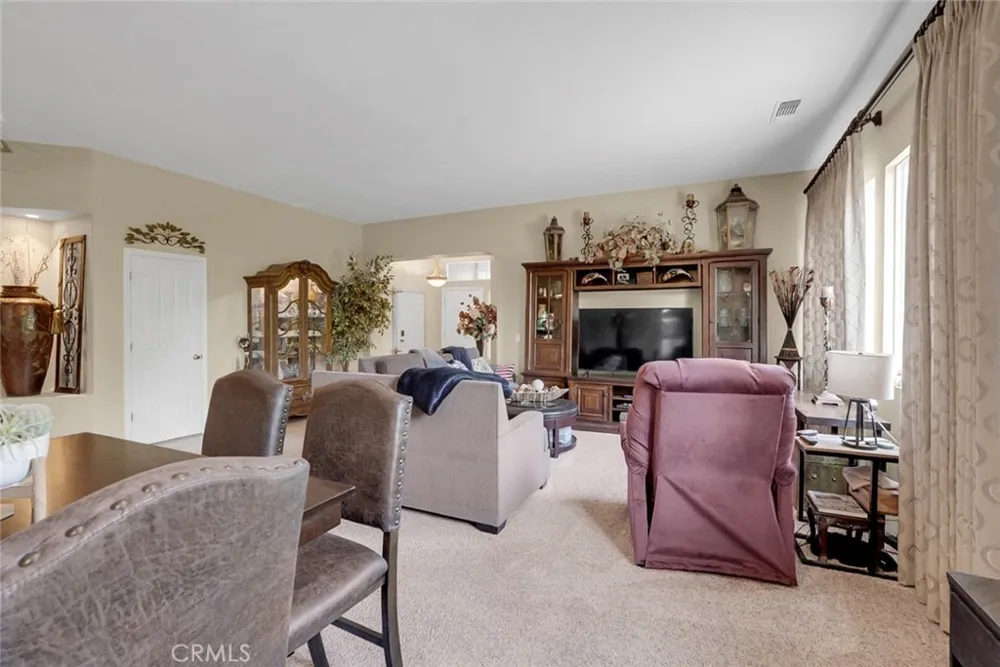 12165 Pheasant Run Chowchilla, CA 93610