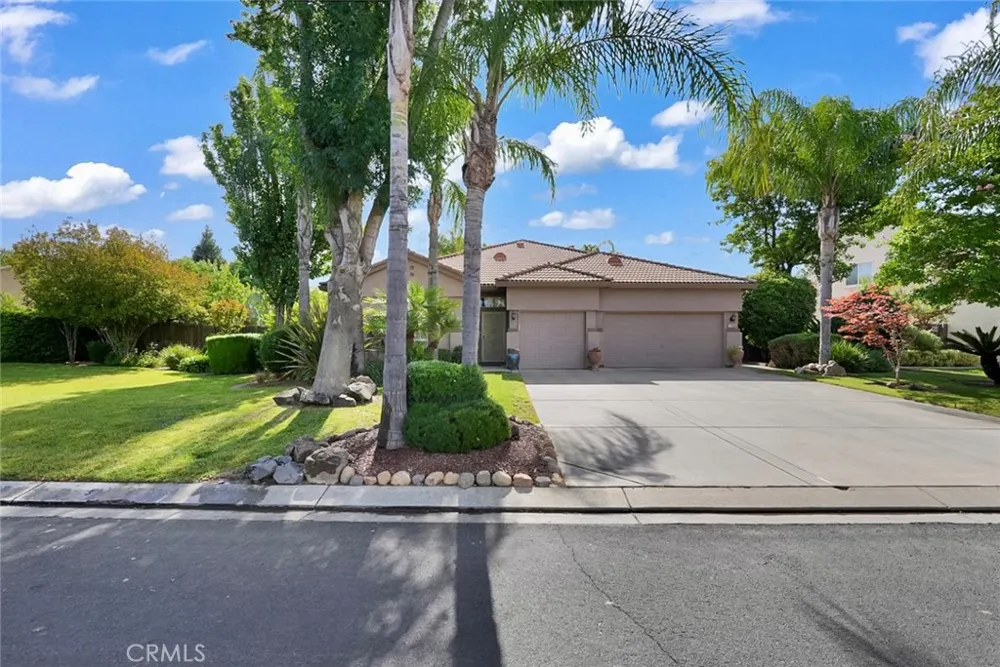 12165 Pheasant Run Chowchilla, CA 93610
