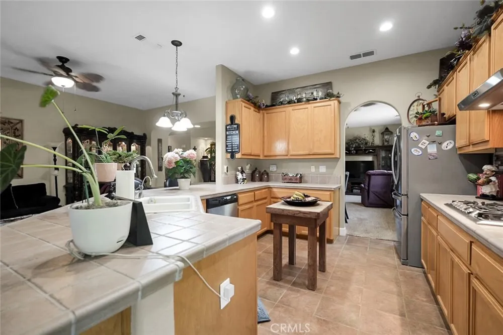 12165 Pheasant Run Chowchilla, CA 93610