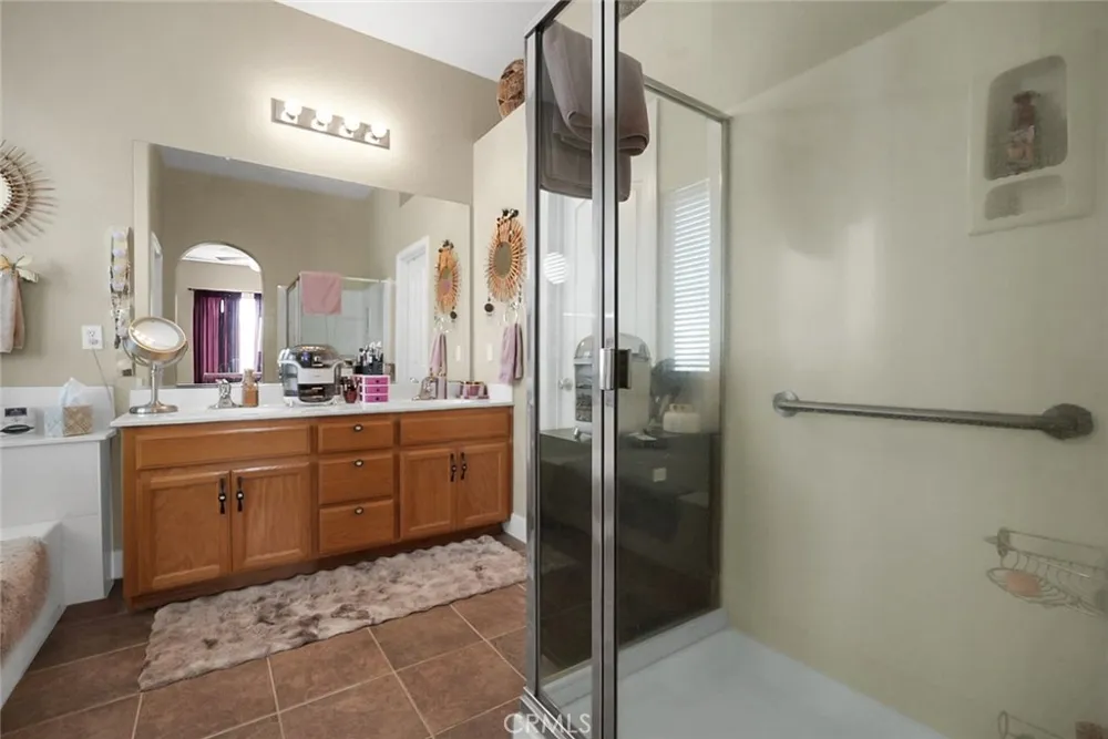 12165 Pheasant Run Chowchilla, CA 93610