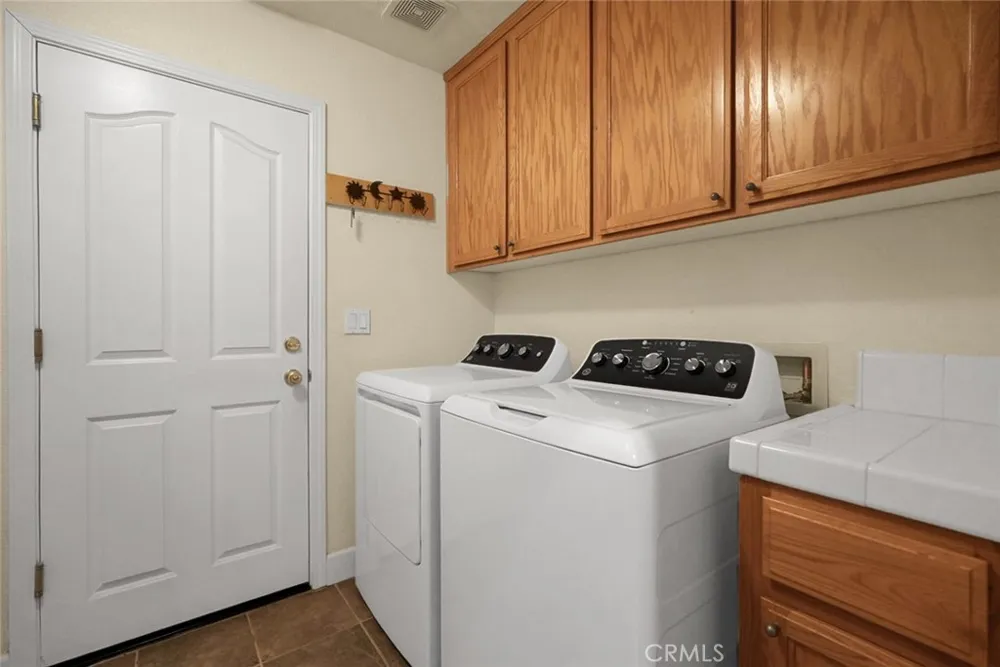 12165 Pheasant Run Chowchilla, CA 93610