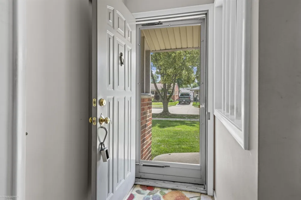 22943 Edgewood Street St Clair Shores City, MI 48080