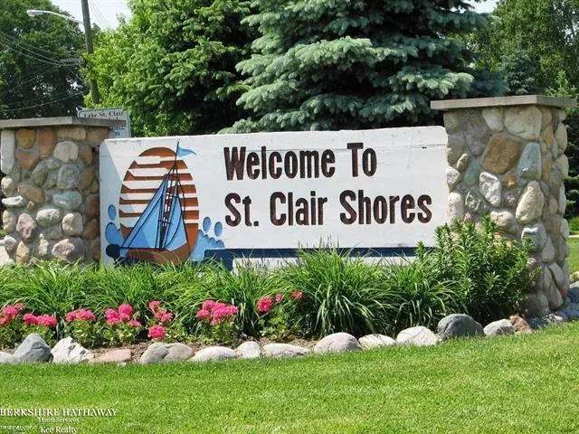 22943 Edgewood Street St Clair Shores City, MI 48080