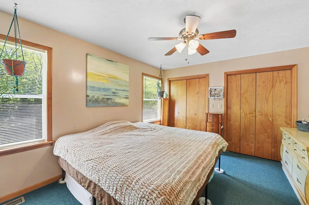 5218 Mitchell Road Central Lake Township, MI 49622